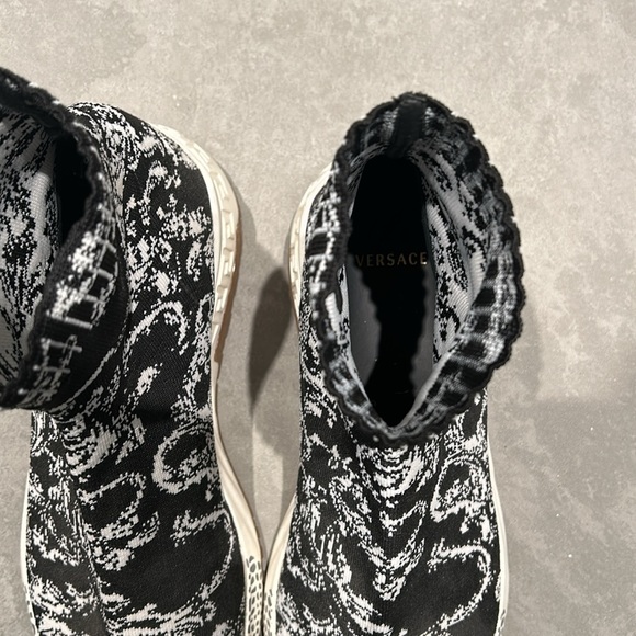 Versace shoes - Picture 5 of 6